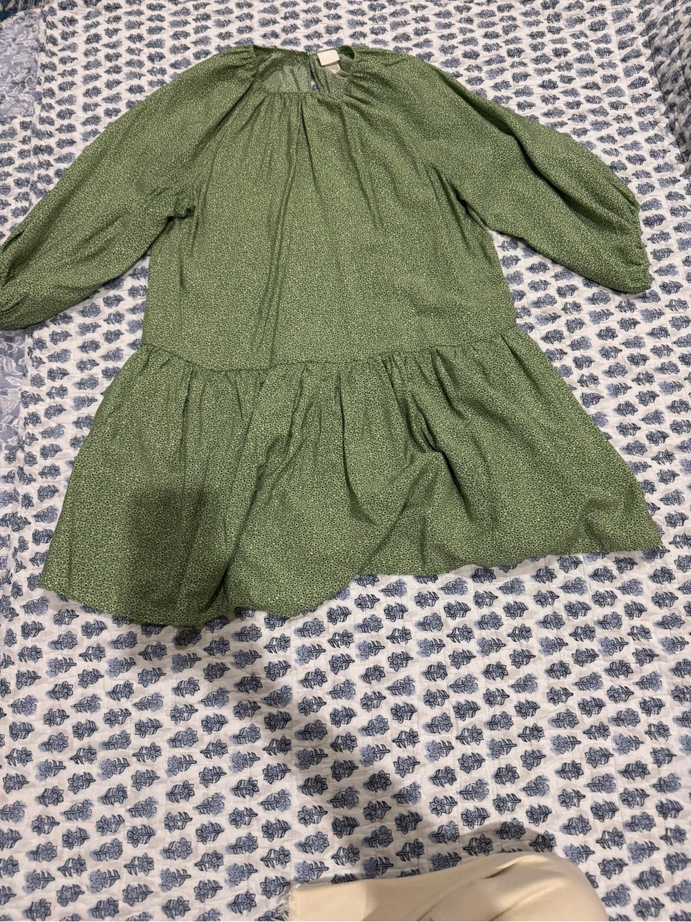 H&M Green Long Sleeve Tiered Mini Dress